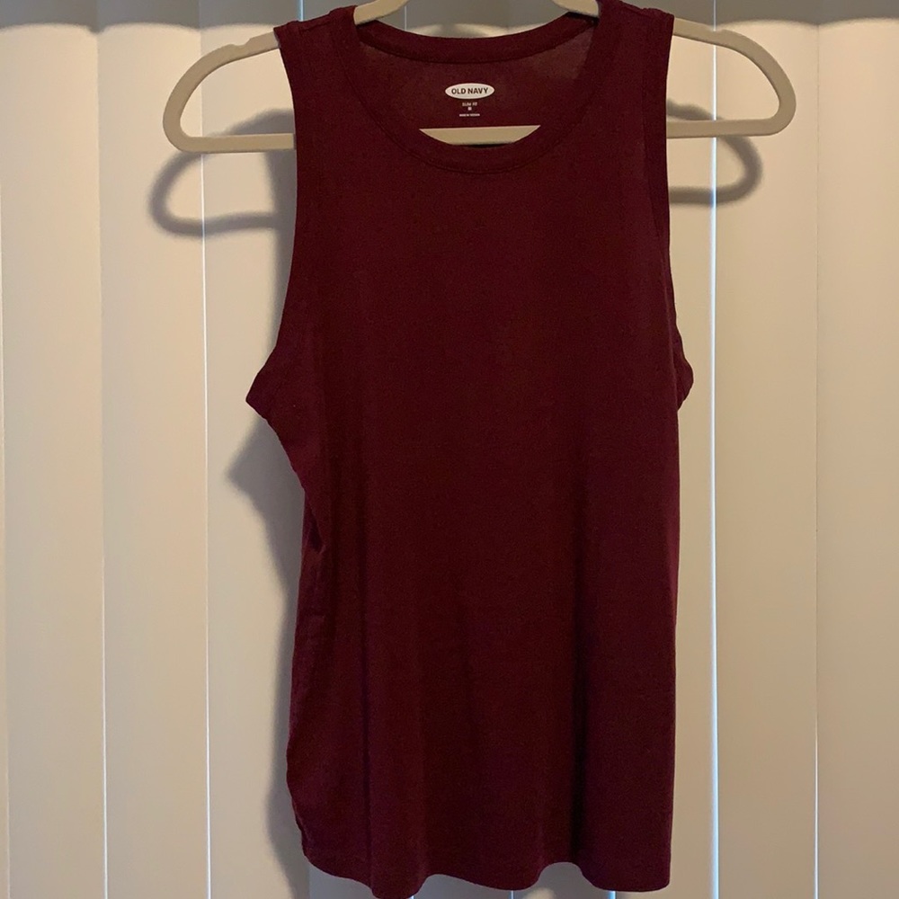 Maroon Old Navy slim fit tank top